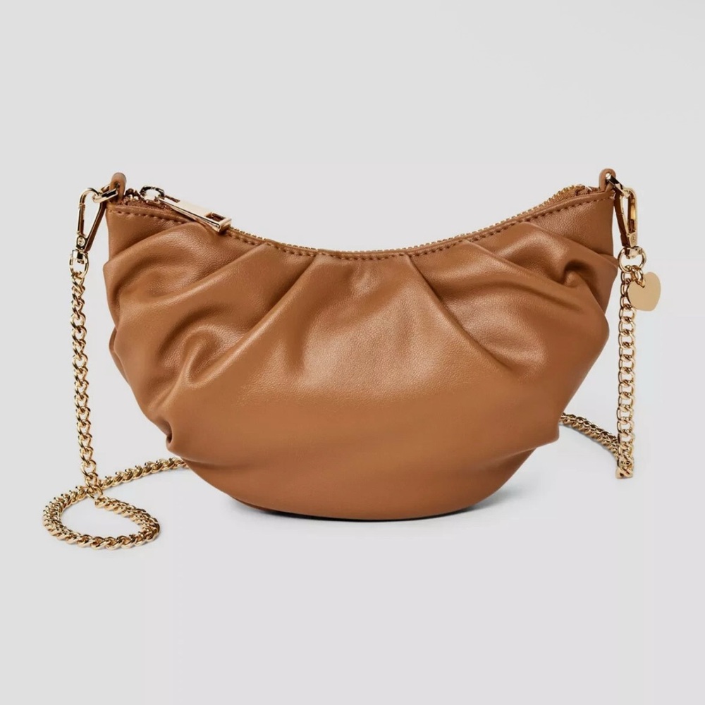 💃 A New Day Tan Crossbody Bag with Gold Chain - NWT
